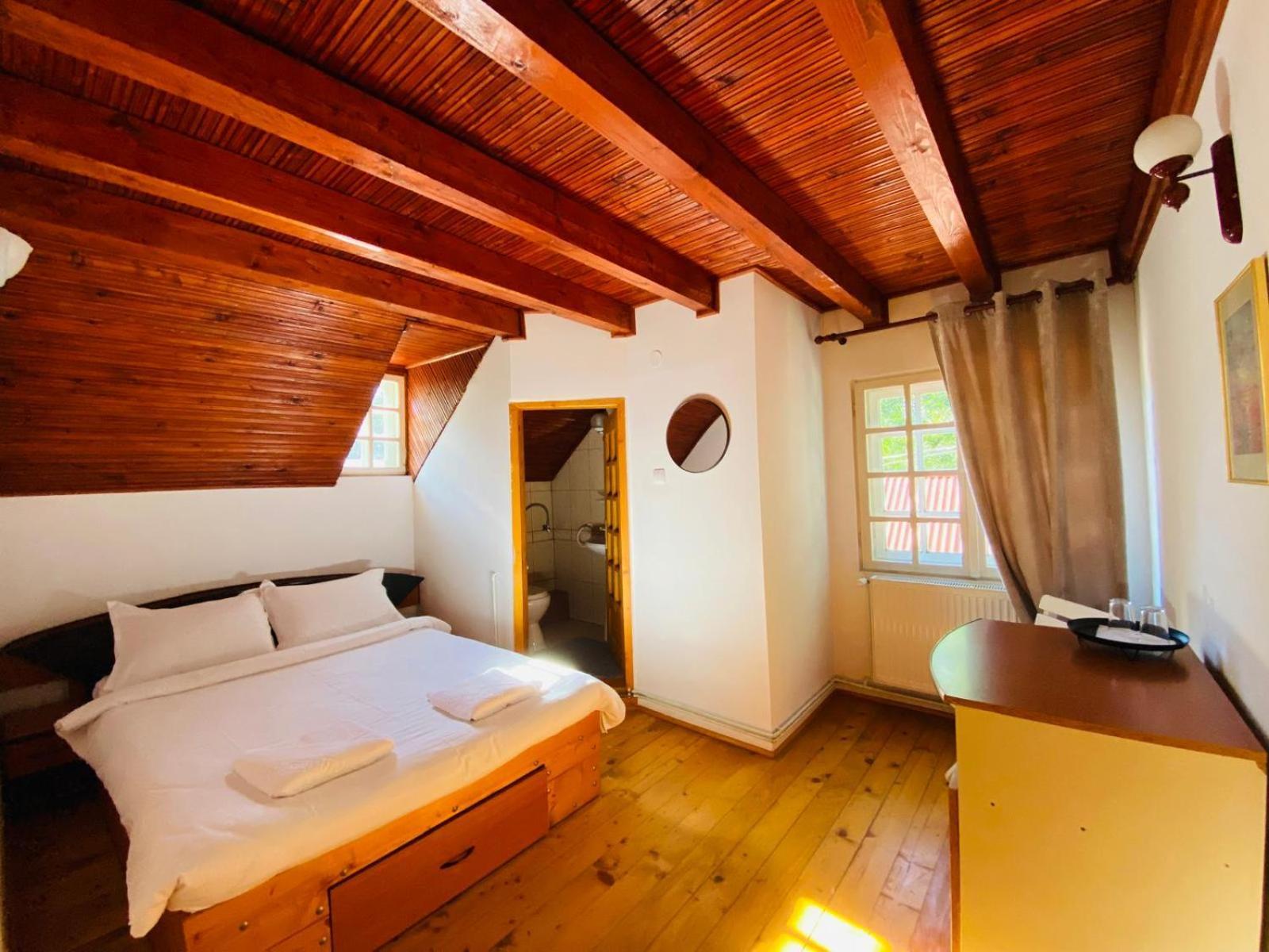 Cabanita Villa Intorsura Buzaului Luaran gambar